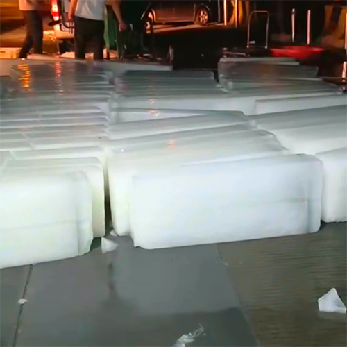 重庆夏天降温新宠:良臣制冰厂的大冰块,让你清凉一夏!